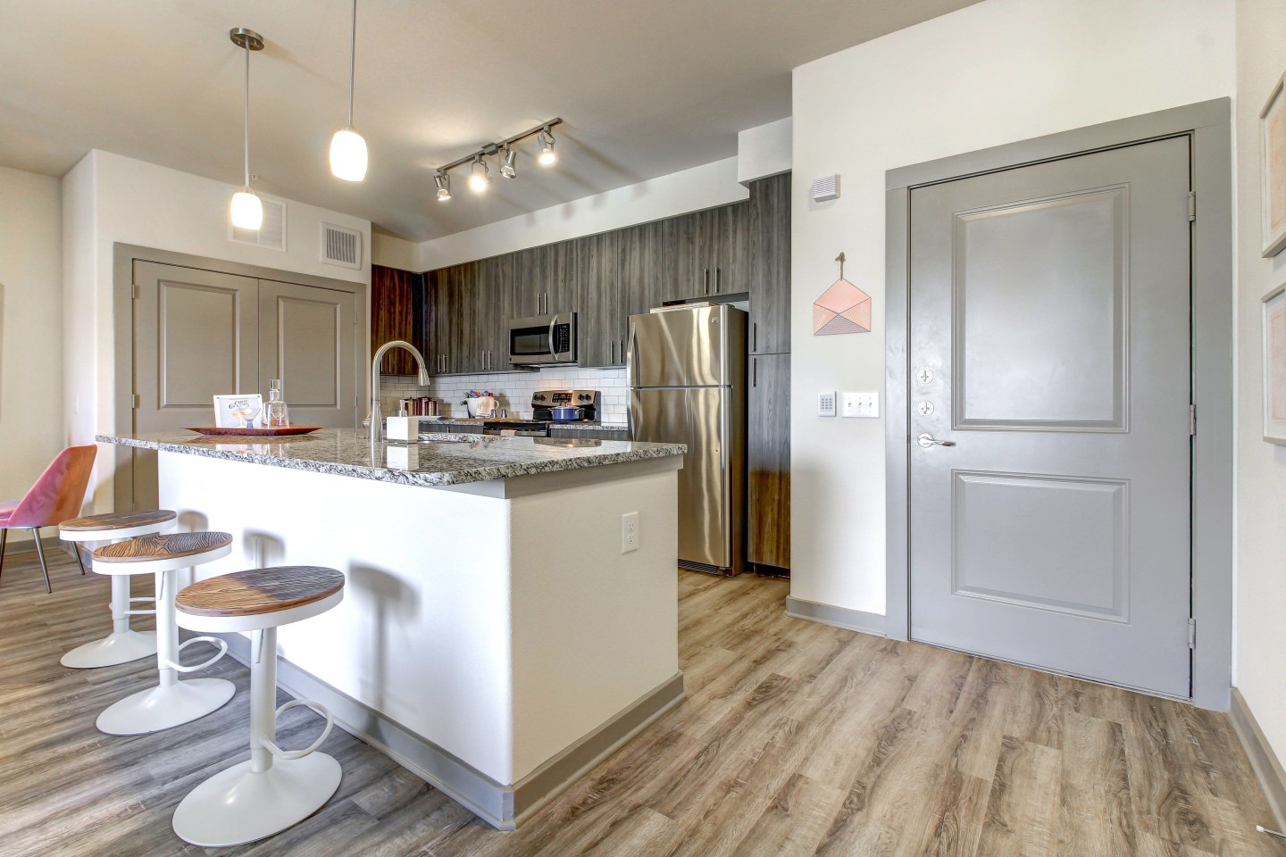 Birwood Heights Image 12