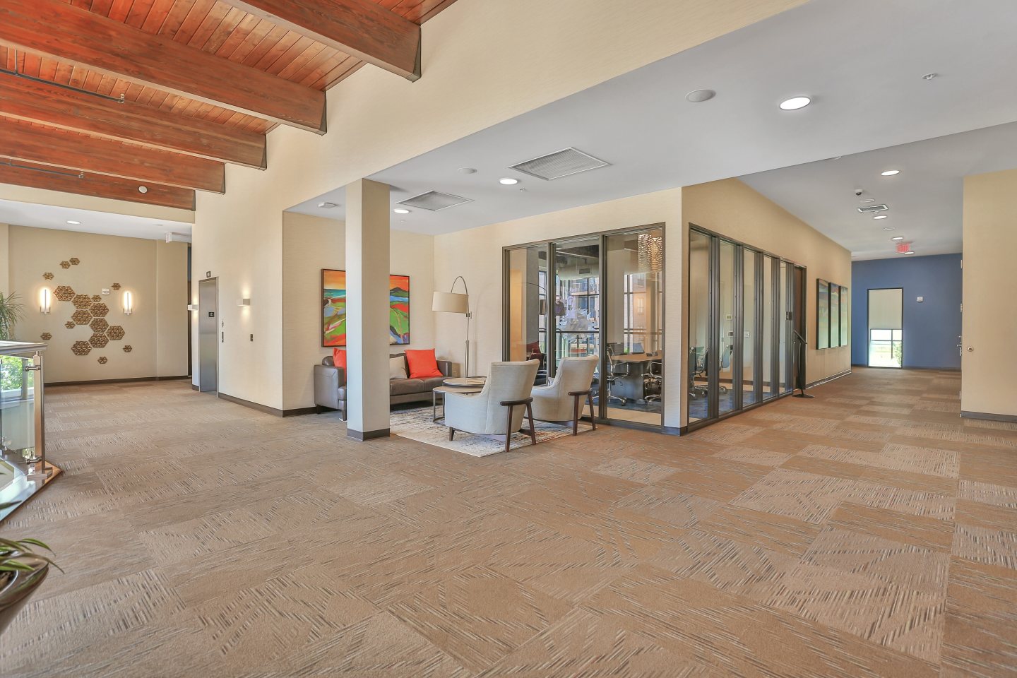 610 West Image 24