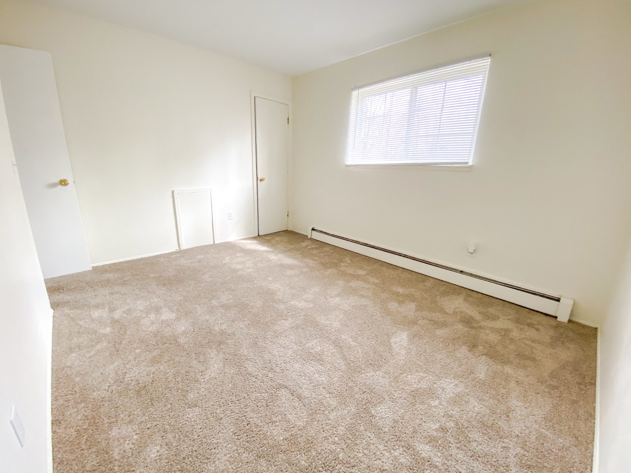 Evergreen Village Apartments & Townhomes Image 2
