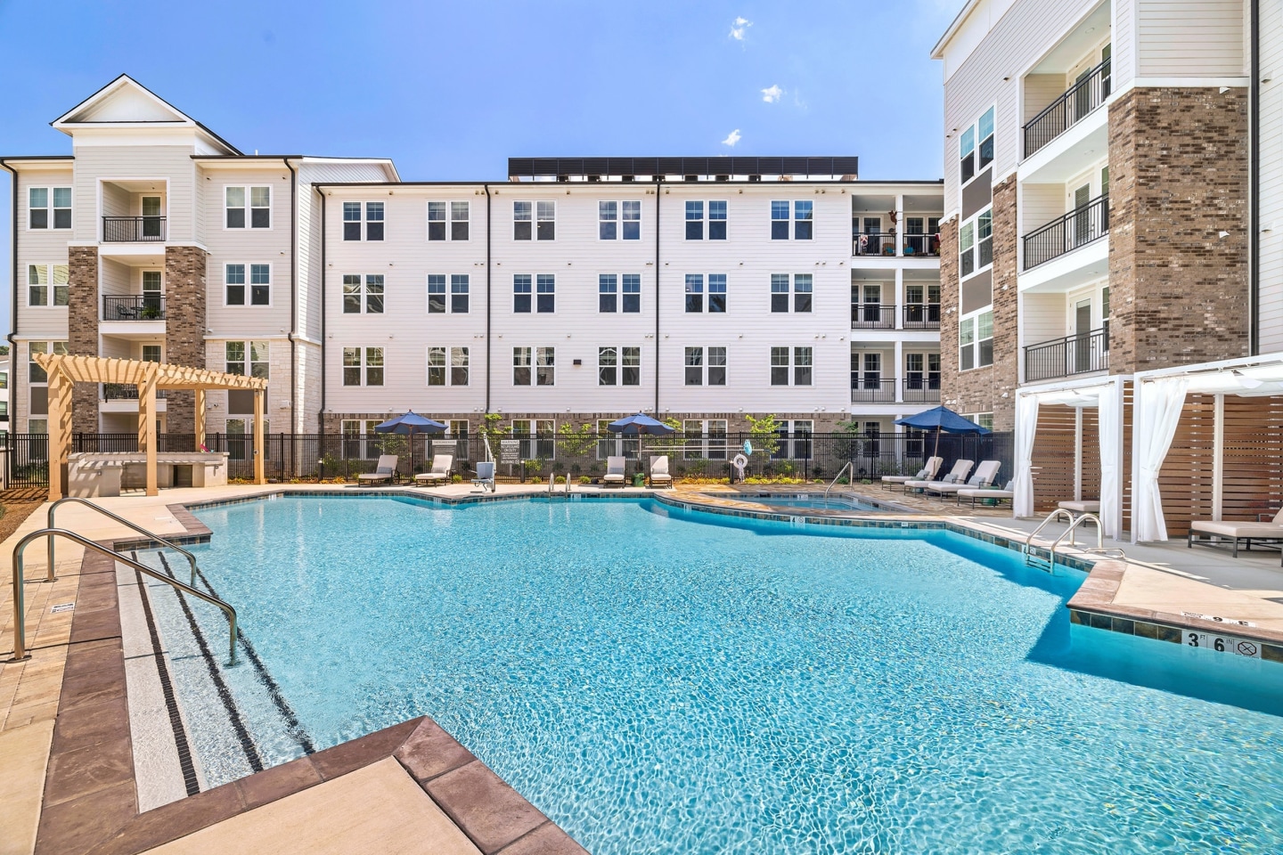 55+ Senior Living Community - Overture Tributary Apartment Homes Image 5