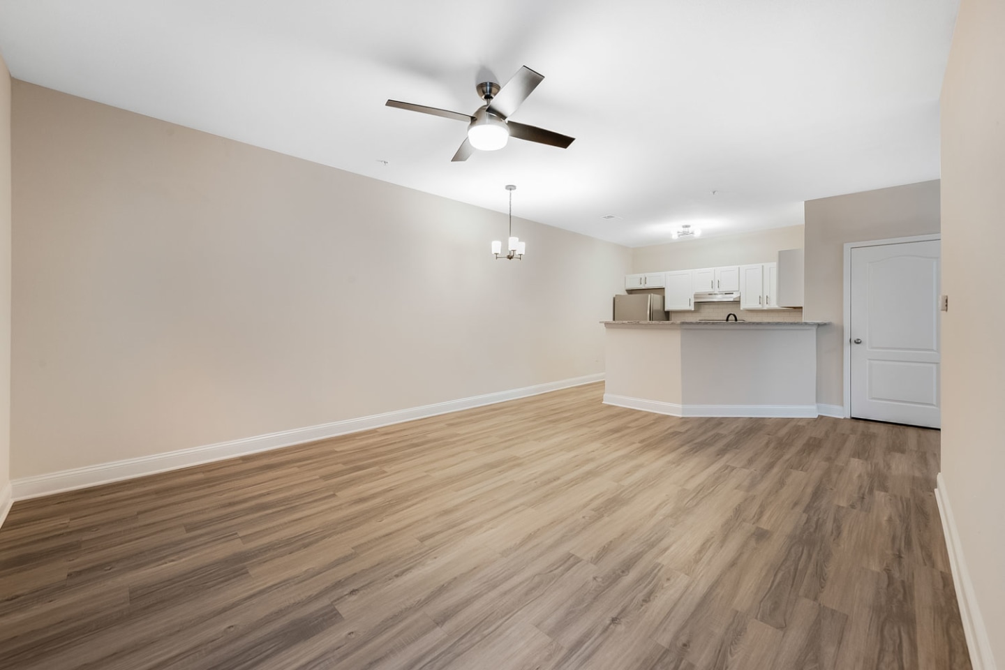 Ashbury Square Image 14