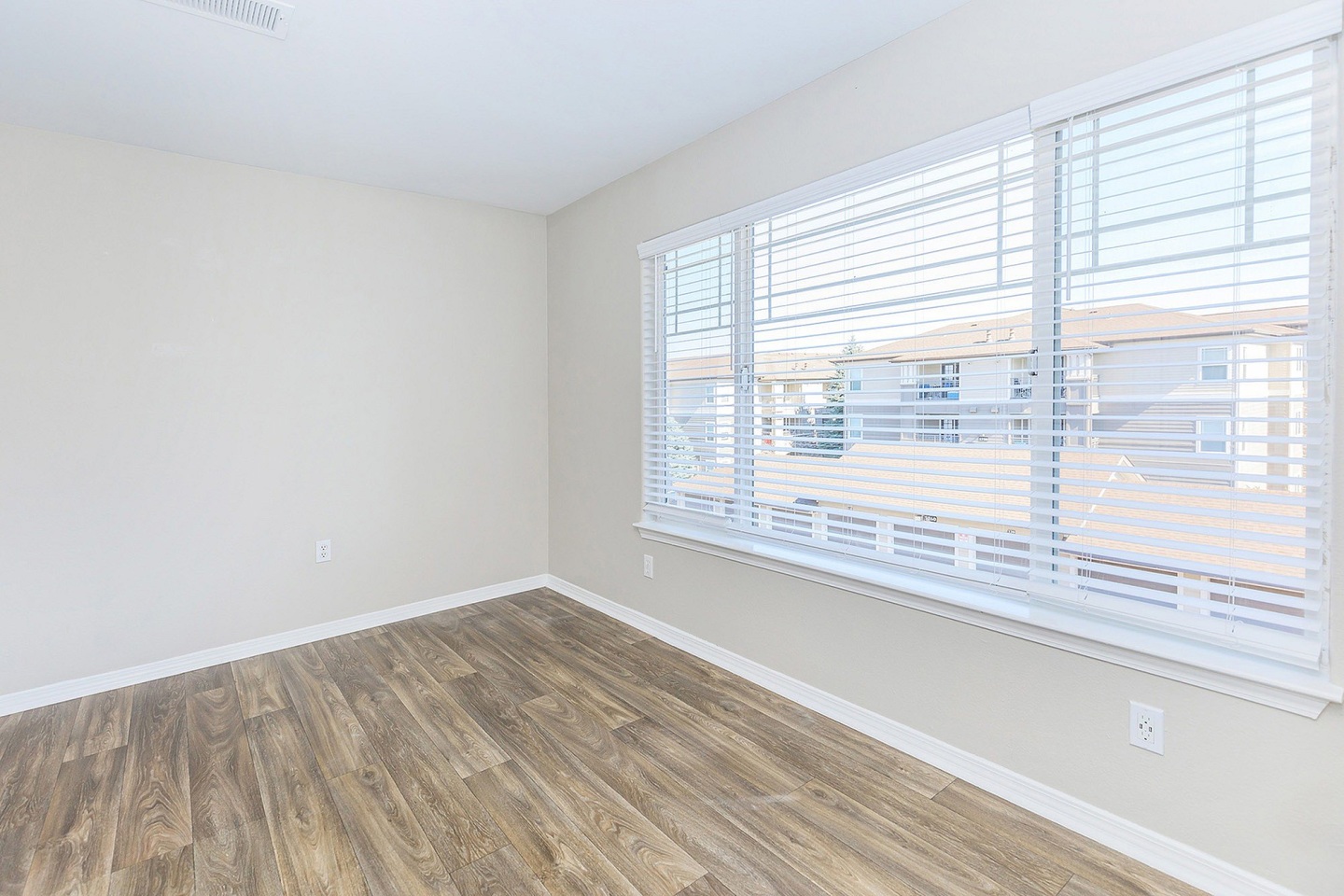 Creekside At Palmer Park Apartments Image 7