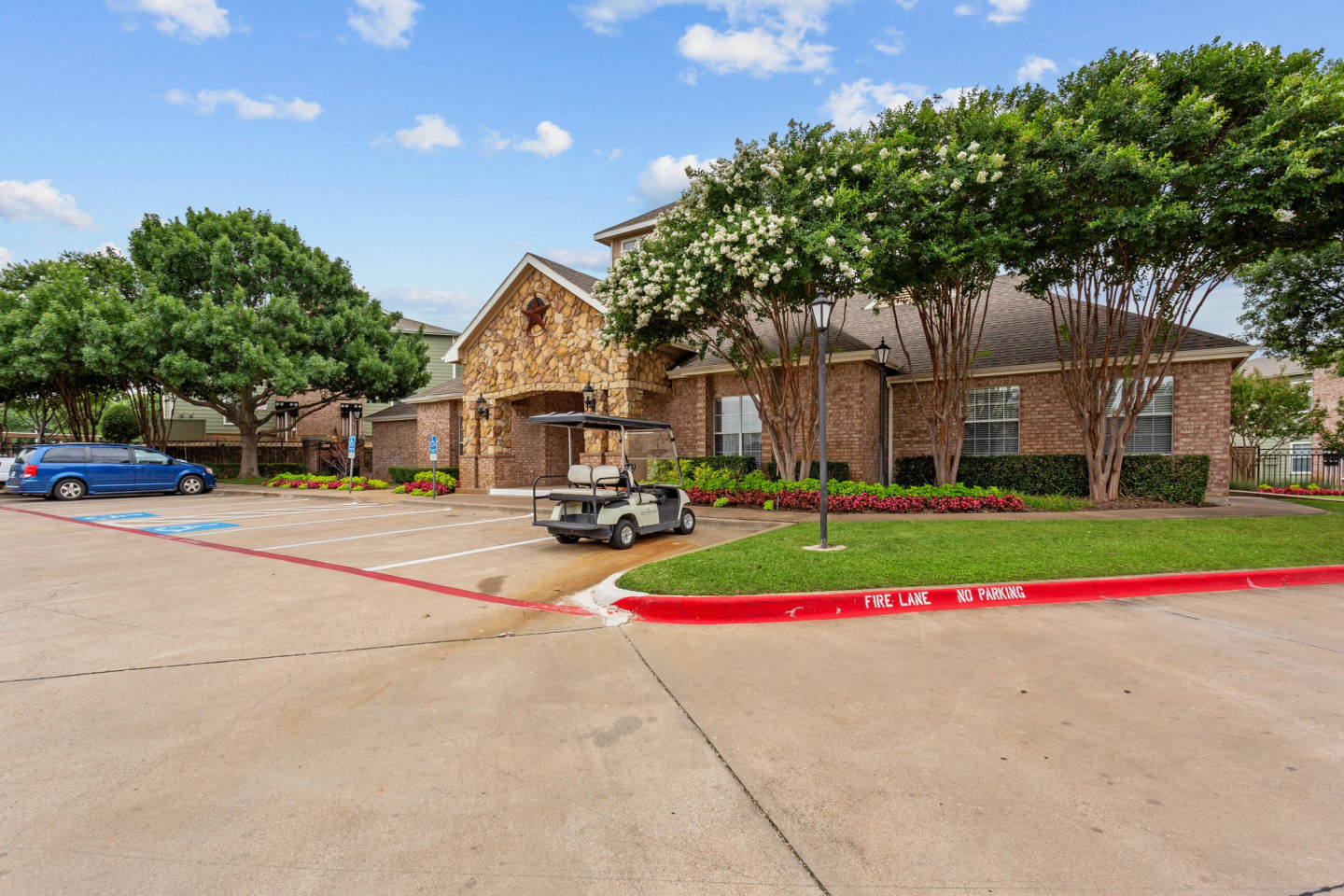 Southgate Glen Image 16