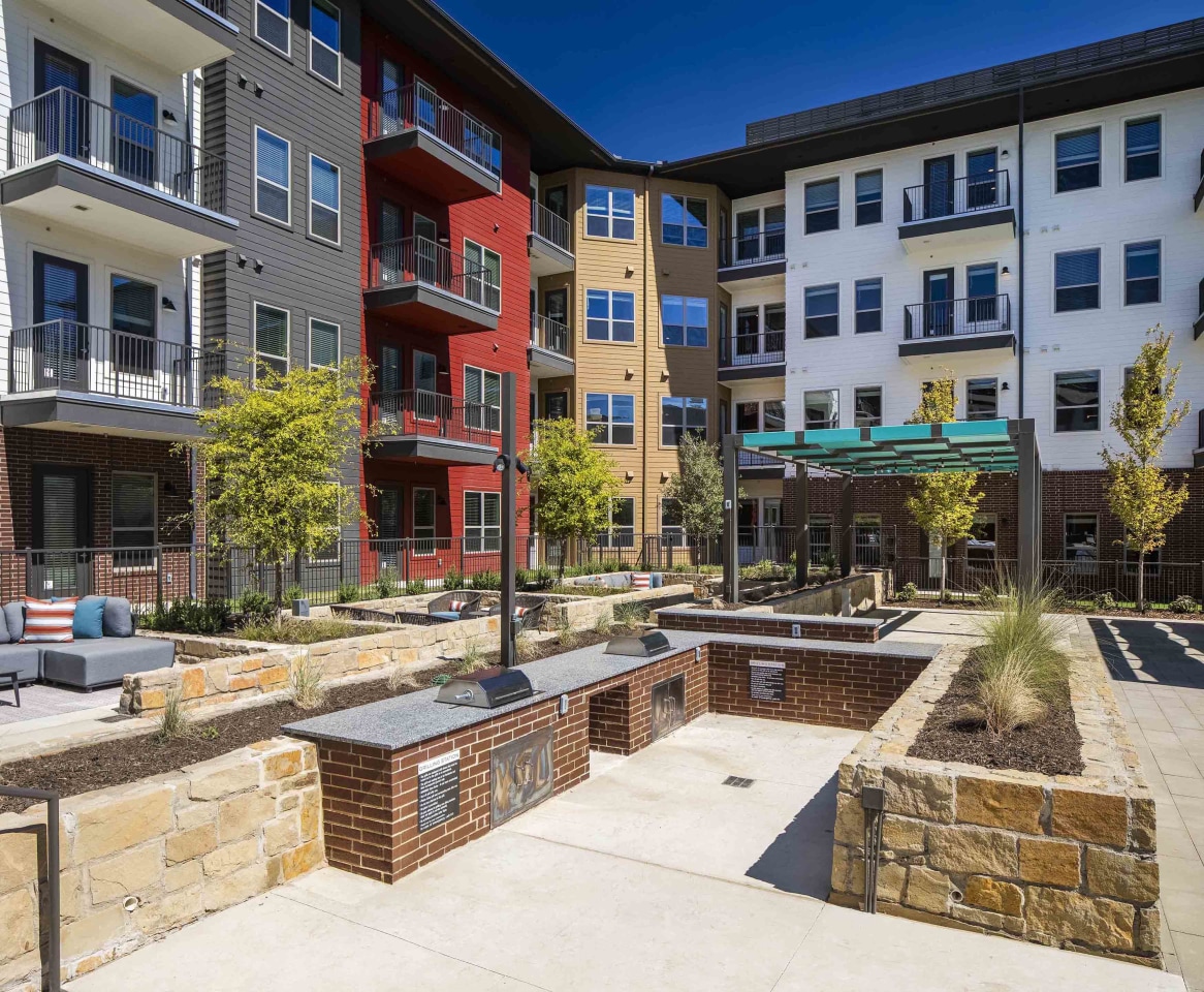 Sagemont Luxury Living Image 42
