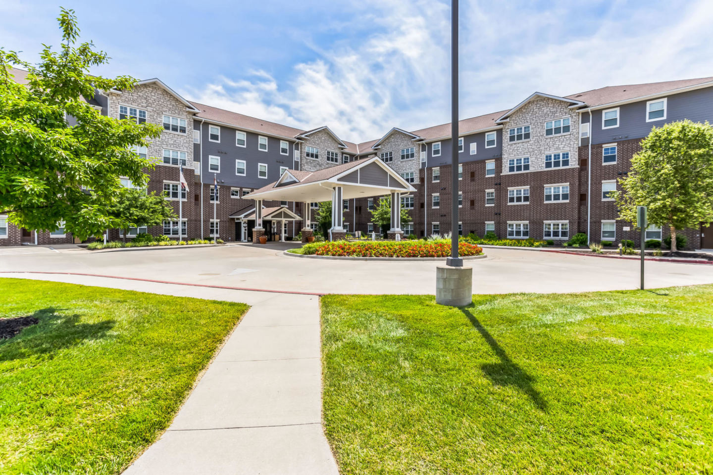 The Gardens at Jackson Creeks - Senior Living Image 23