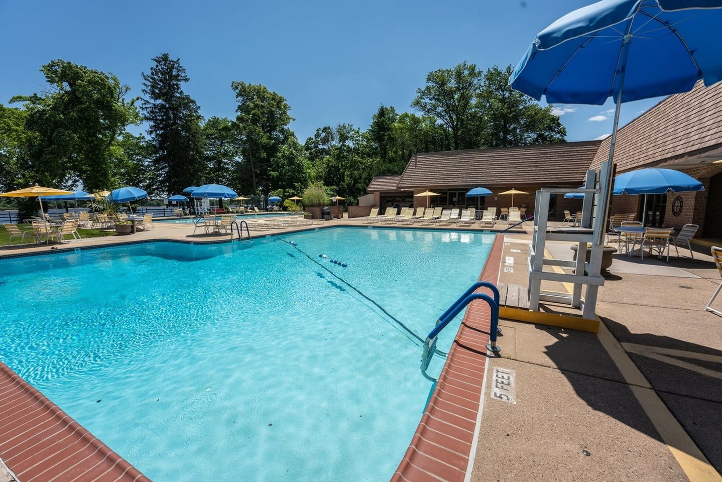 Delaire Landing Image 15