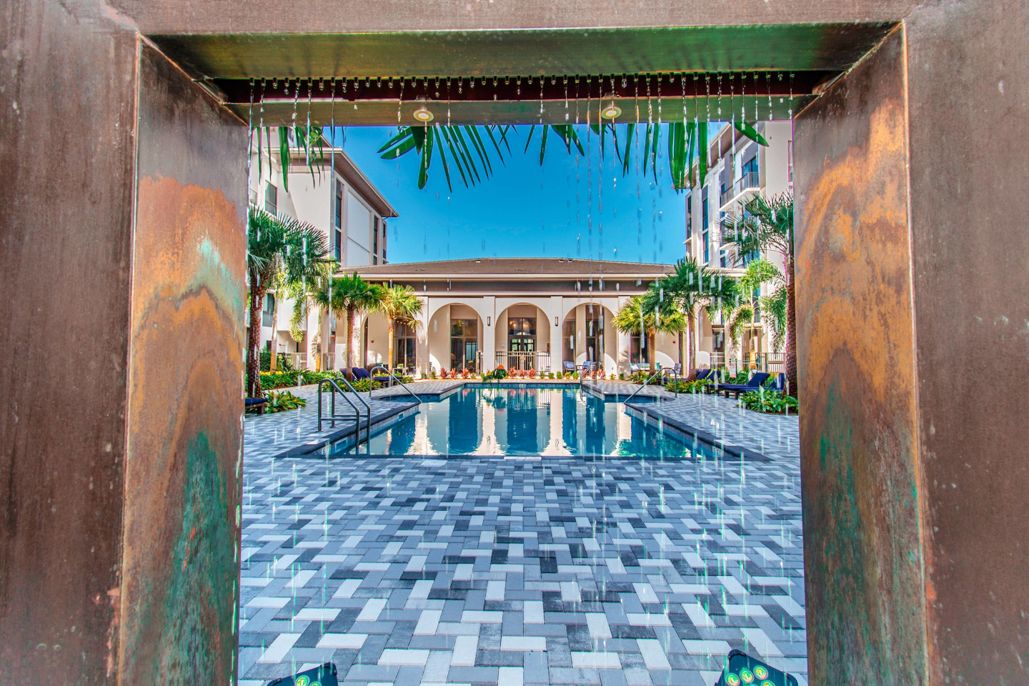 The Point at Palm Beach Gardens Image 1