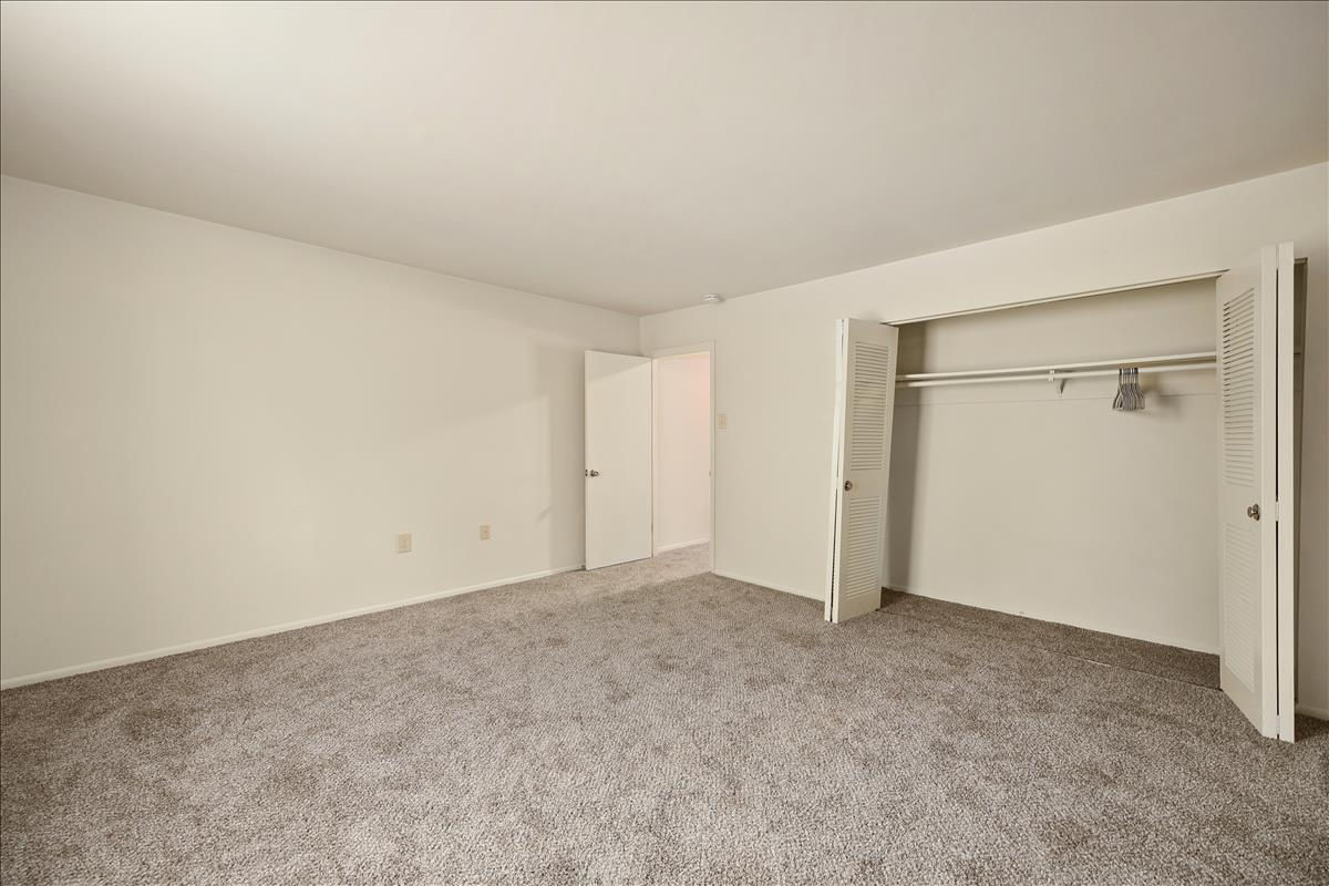 Oak Hill Townhomes Image 16