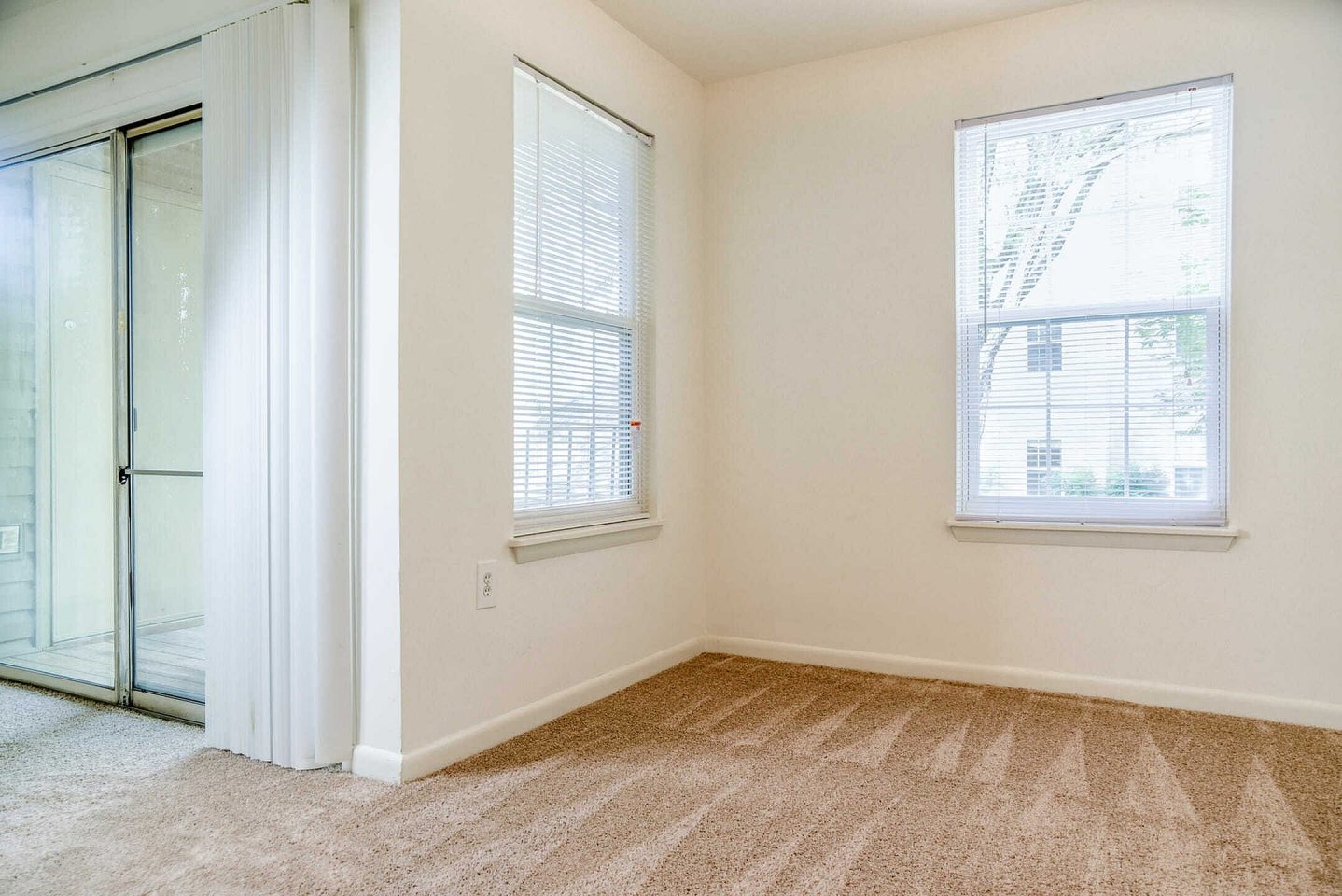 Woodlawn Village Image 10