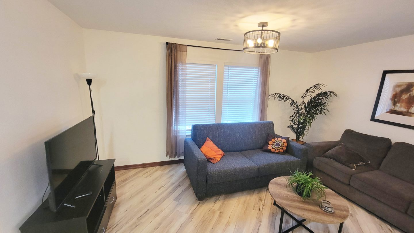 Gold Apartments Image 1