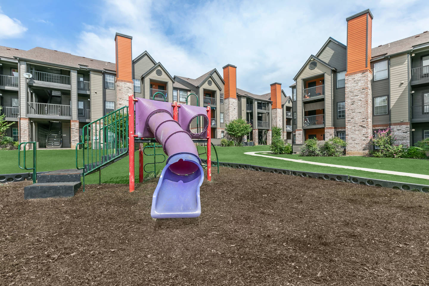 89 East Image 12