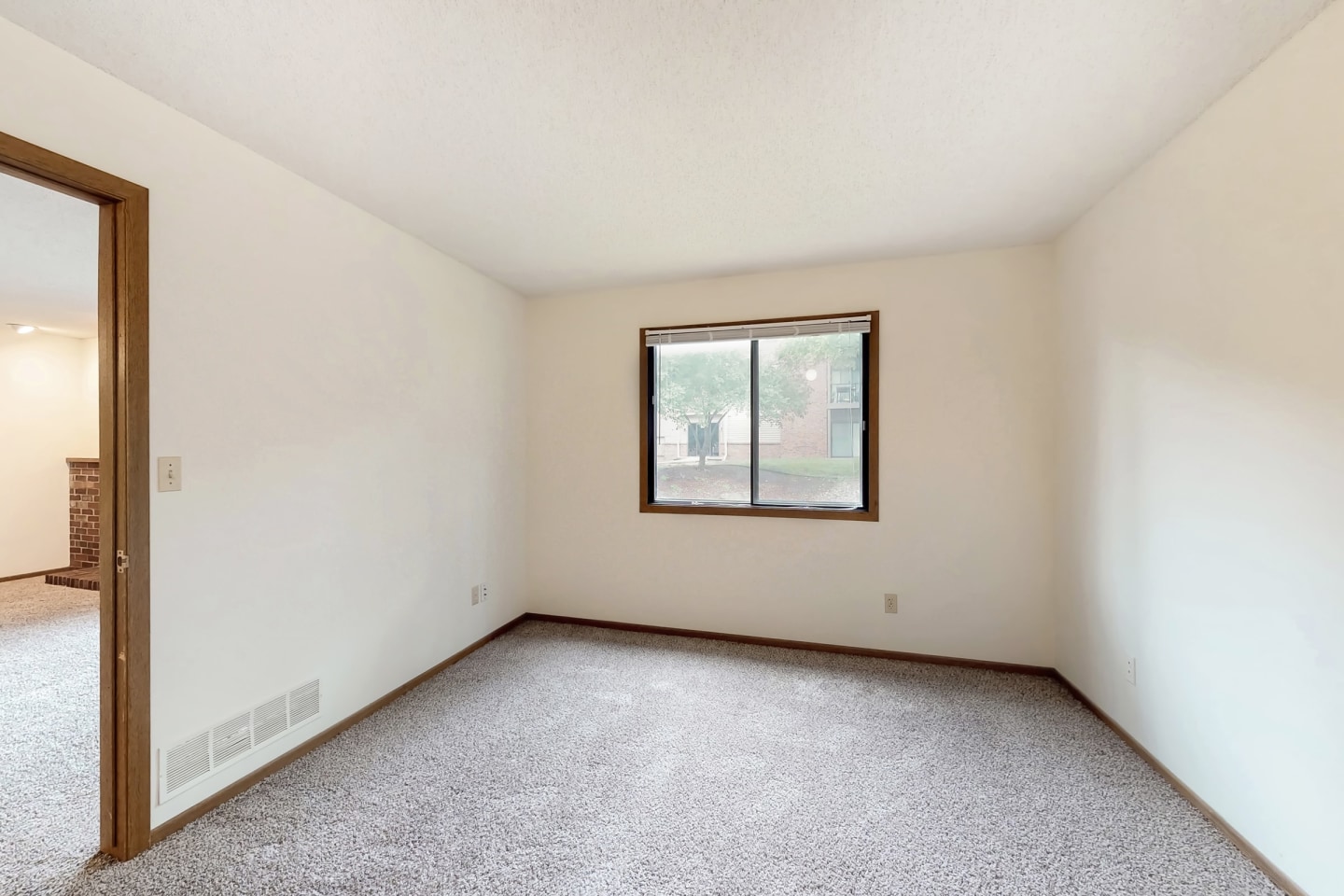 Washington Manor Image 22