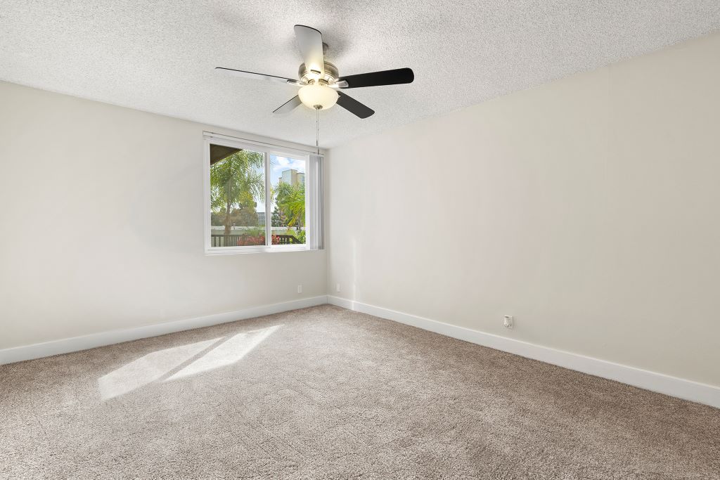 Parkway Plaza Apartments Image 43