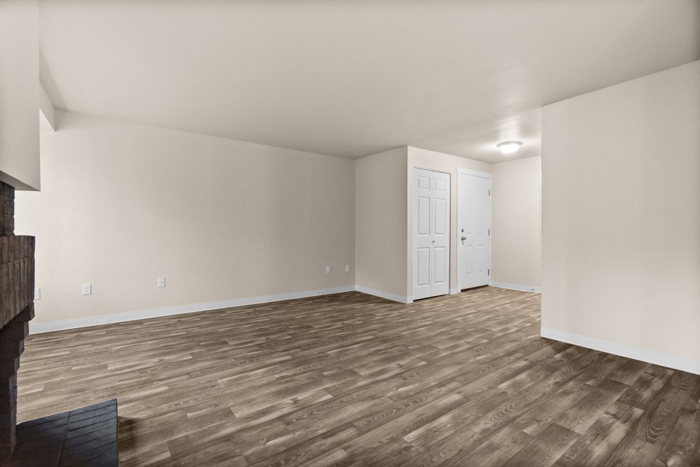 Crown Pointe Apartments Image 13