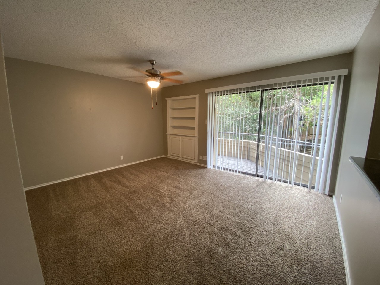 4000 Horizon Hill Image 3