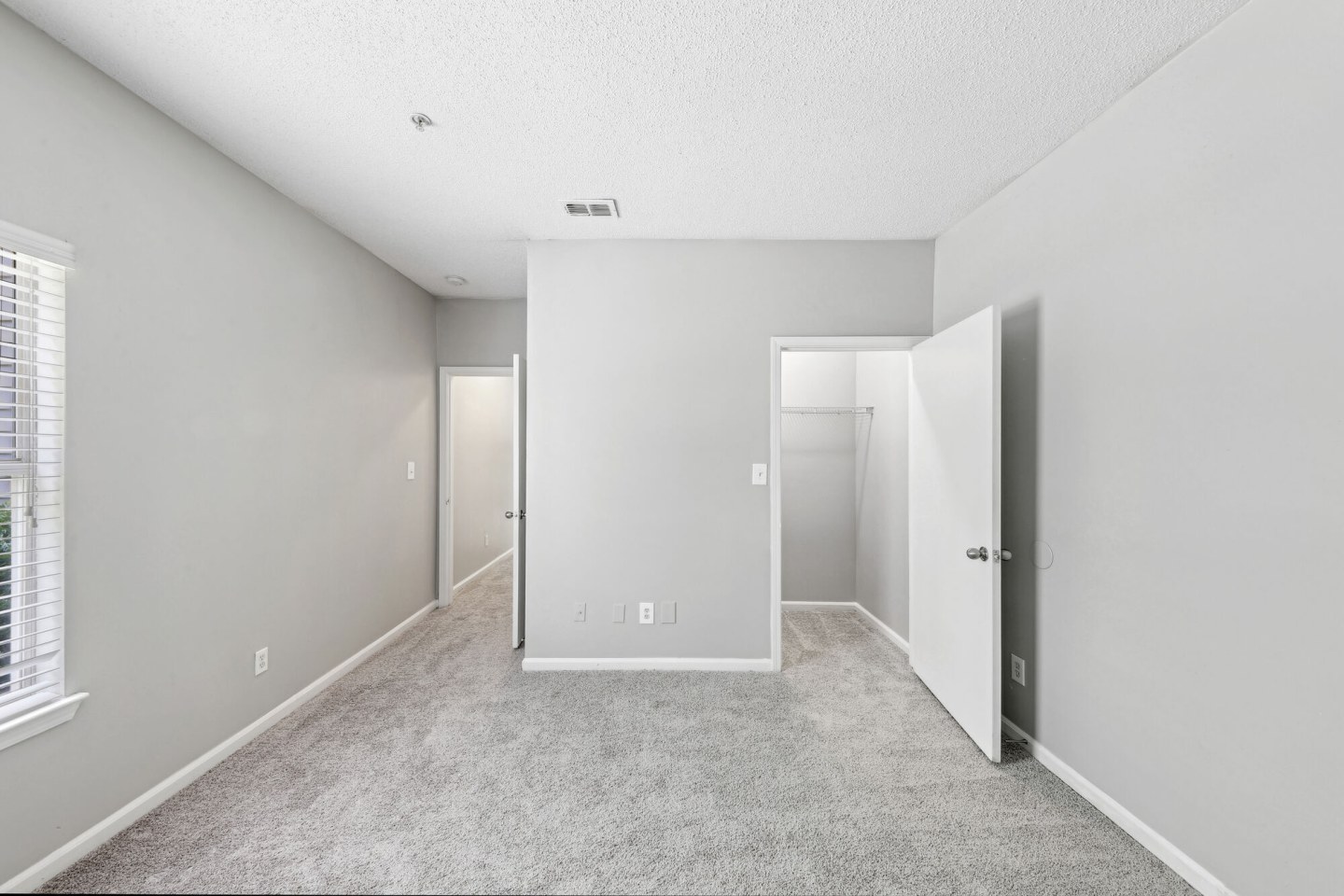 Hampton Point Image 16