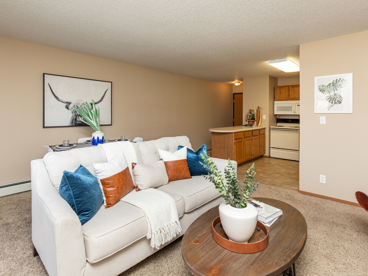 Lake Shore Park Apartments Image 3