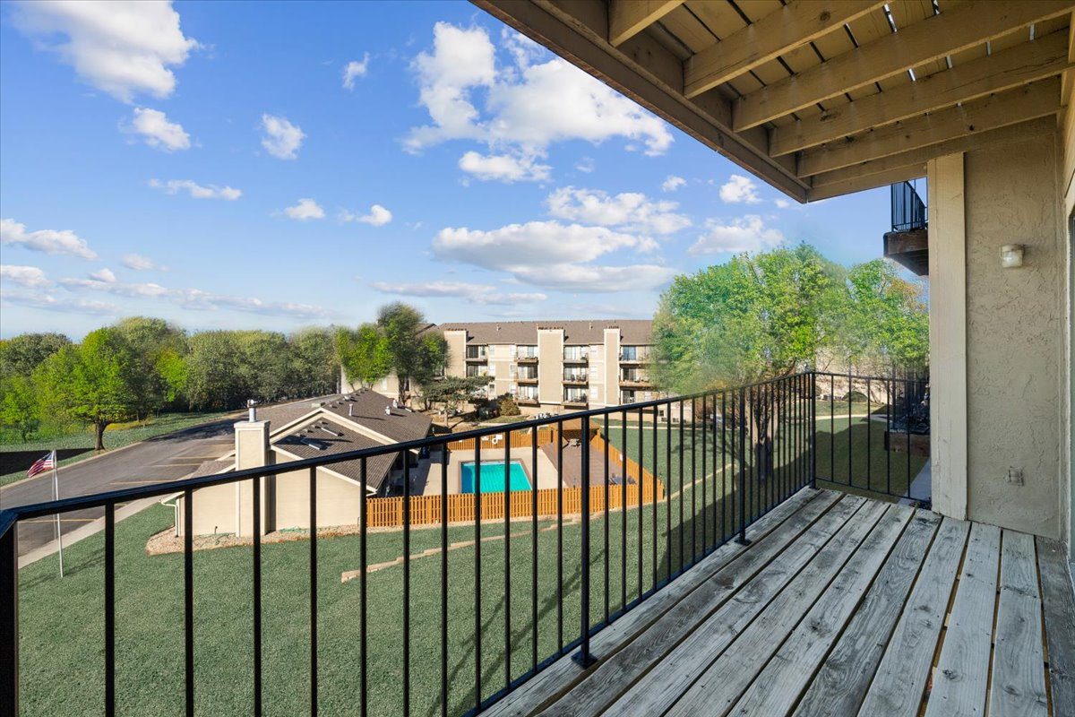 Active Adult - Cloverset Valley Apartment Homes Image 14