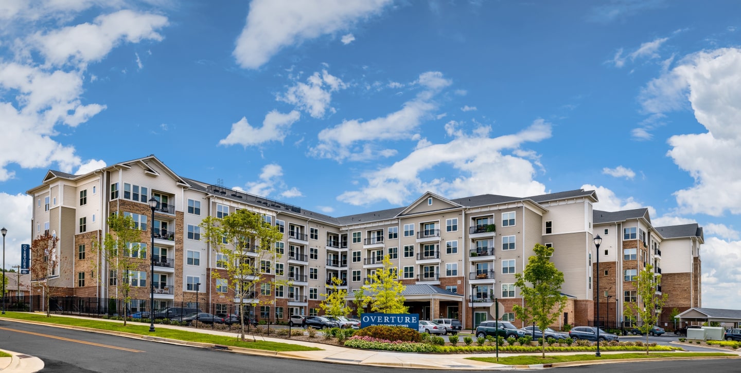 Overture Providence 55+ Active Adult Apartment Homes Image 2