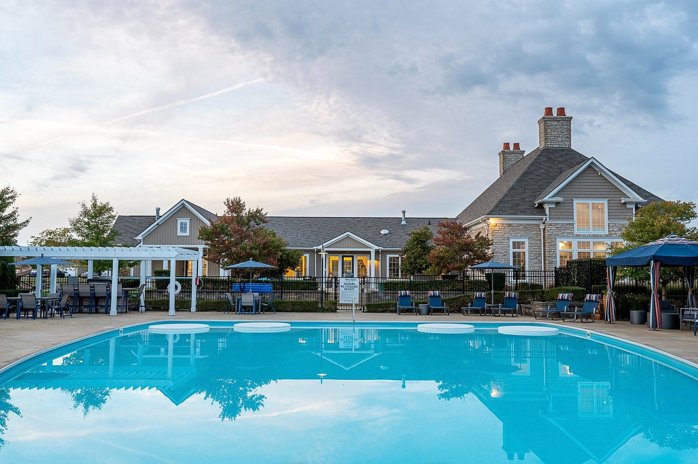 Hilliard Grand Apartments Image 11