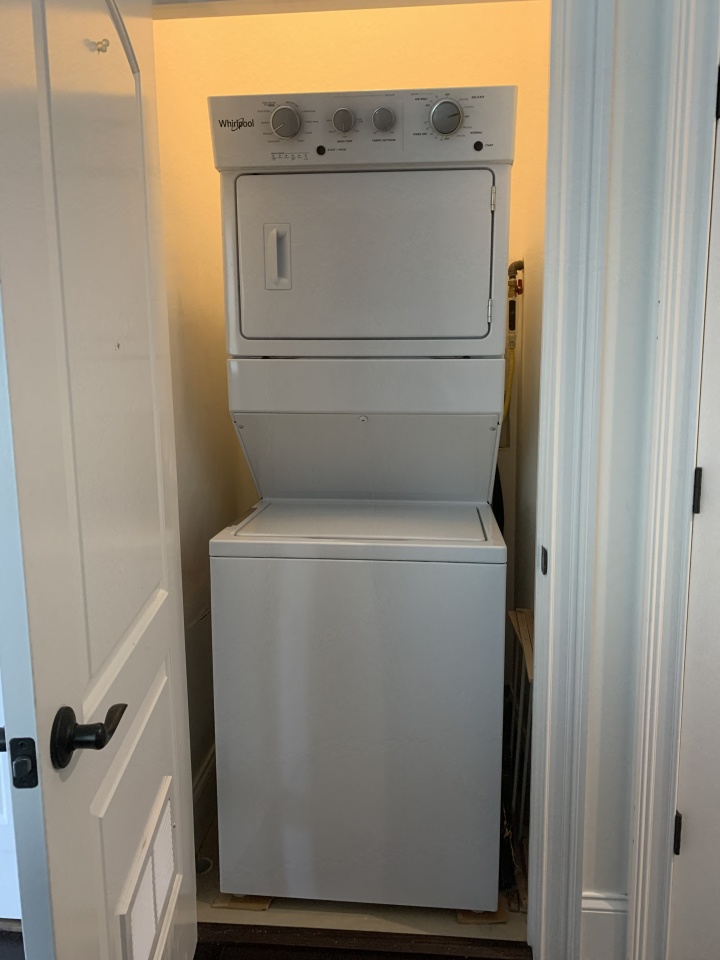 2500 Green Bay Image 21