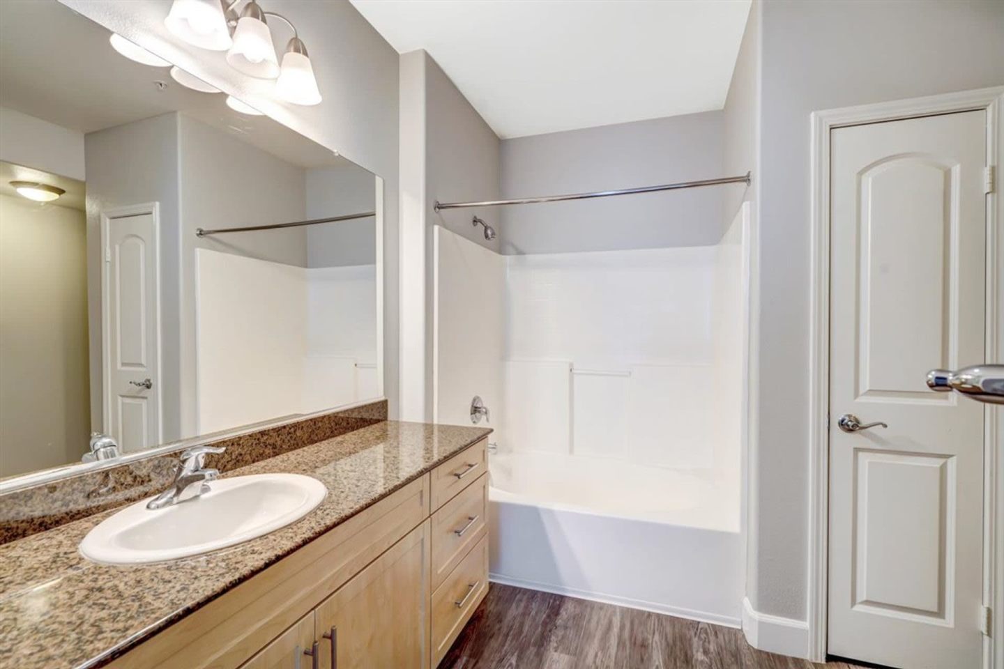 Stadium House Apartments Image 86