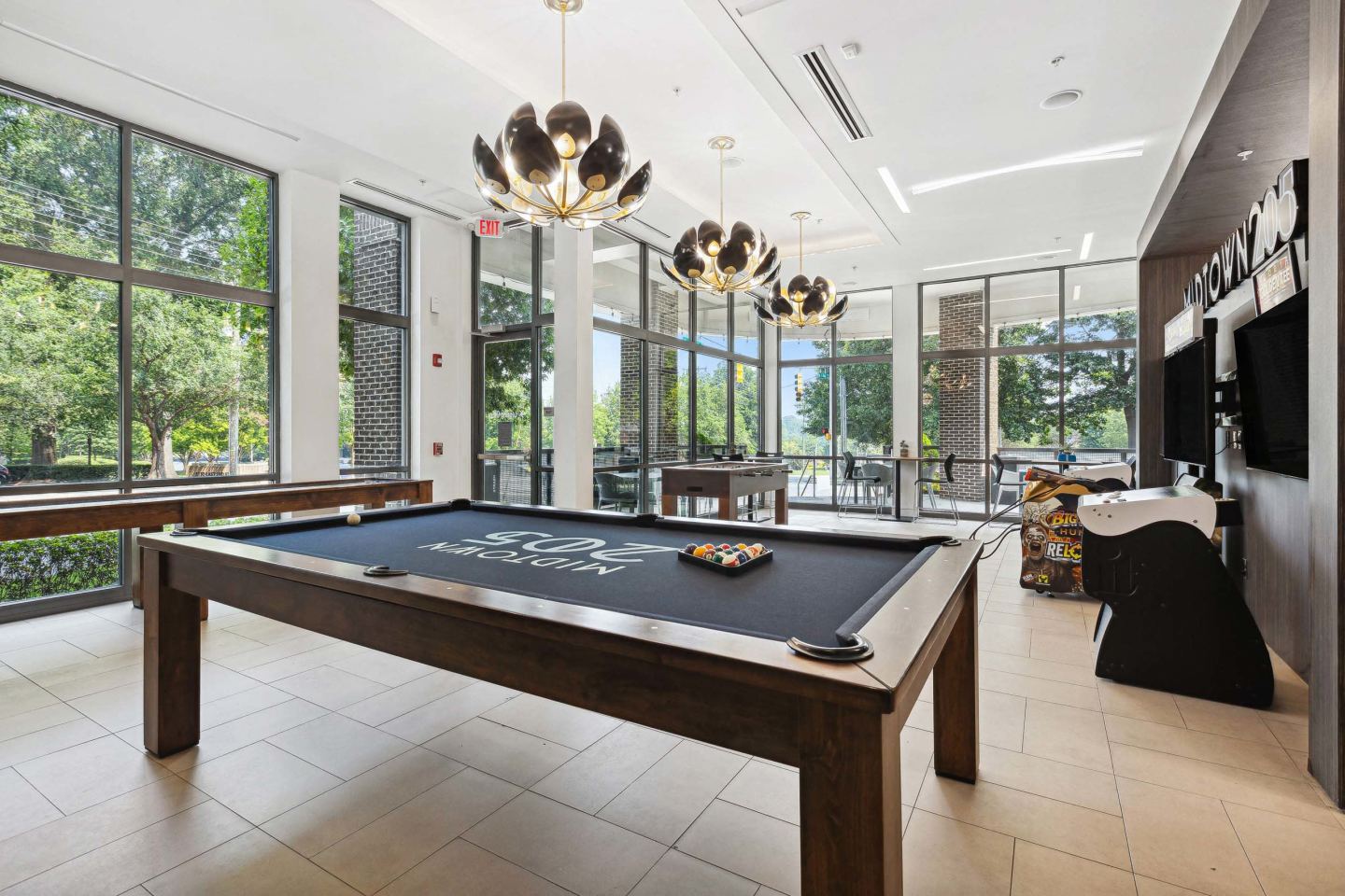 Midtown 205 Image 38