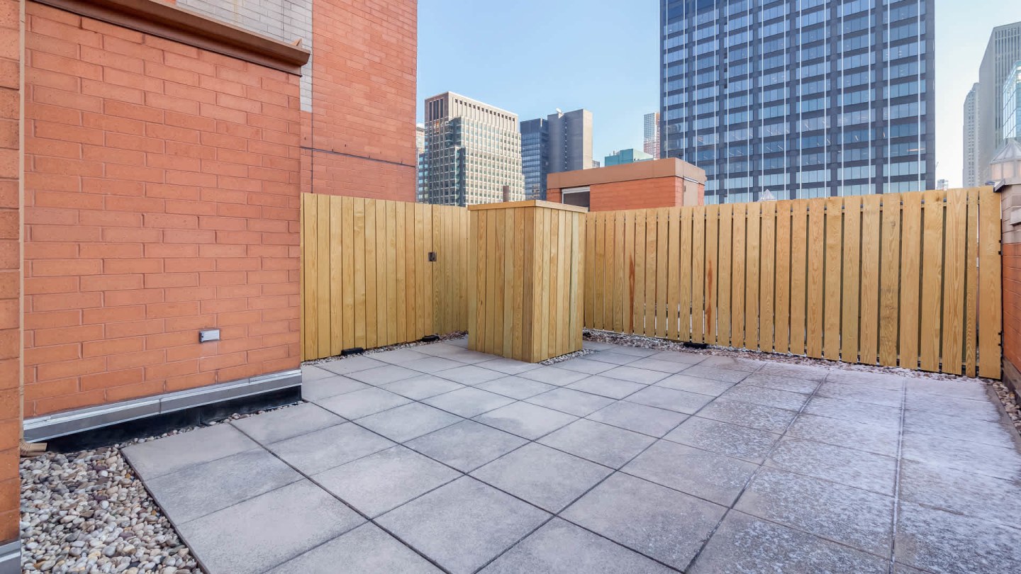 Longacre House Apartments Image 18
