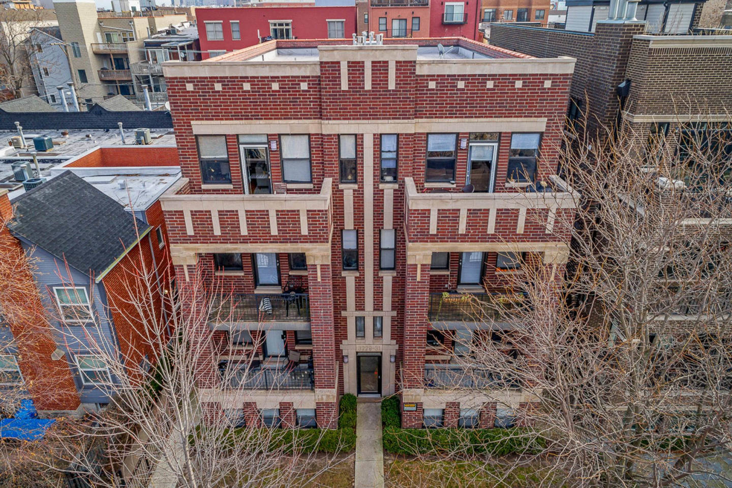 3229-31 N Kenmore Image 5