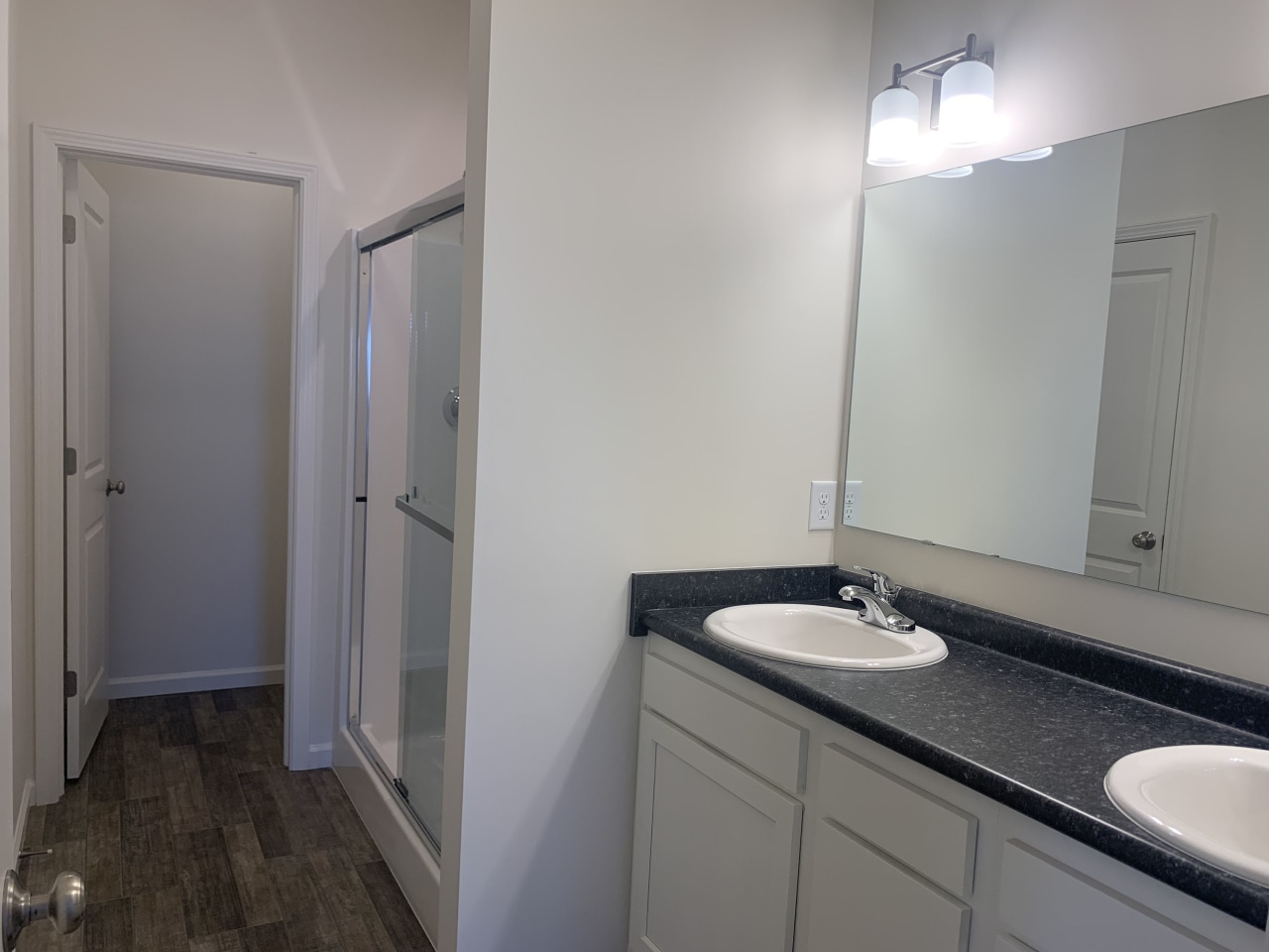 Avalon Bluffs Image 14