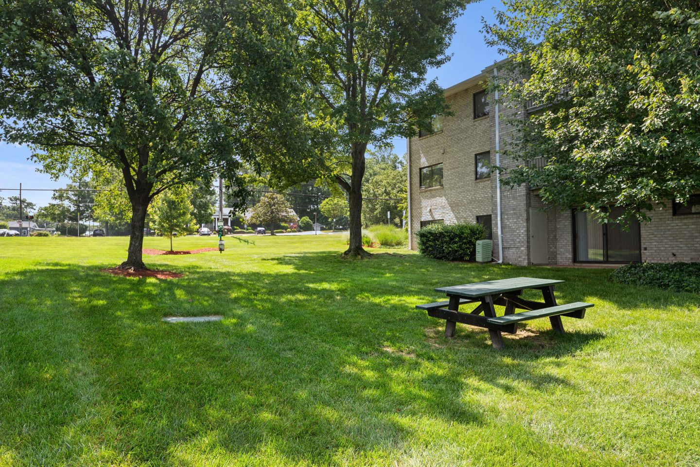Gainsborough Court, Churchill Mews, and Copperfield Square Apartments & Townhomes Image 48