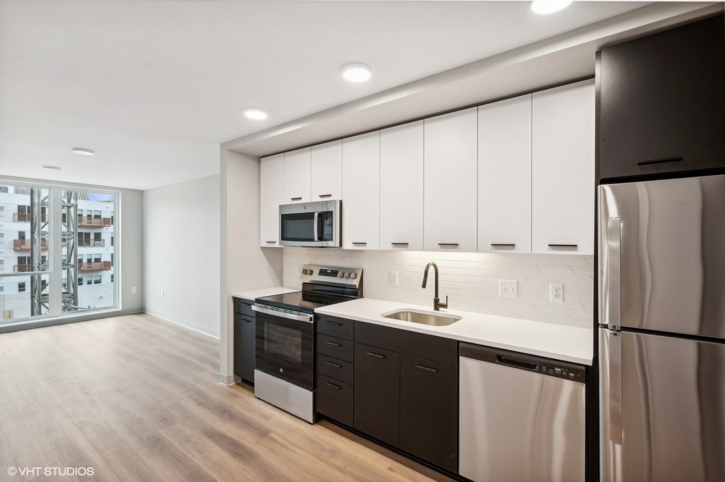 Harbourline Apartments Image 20