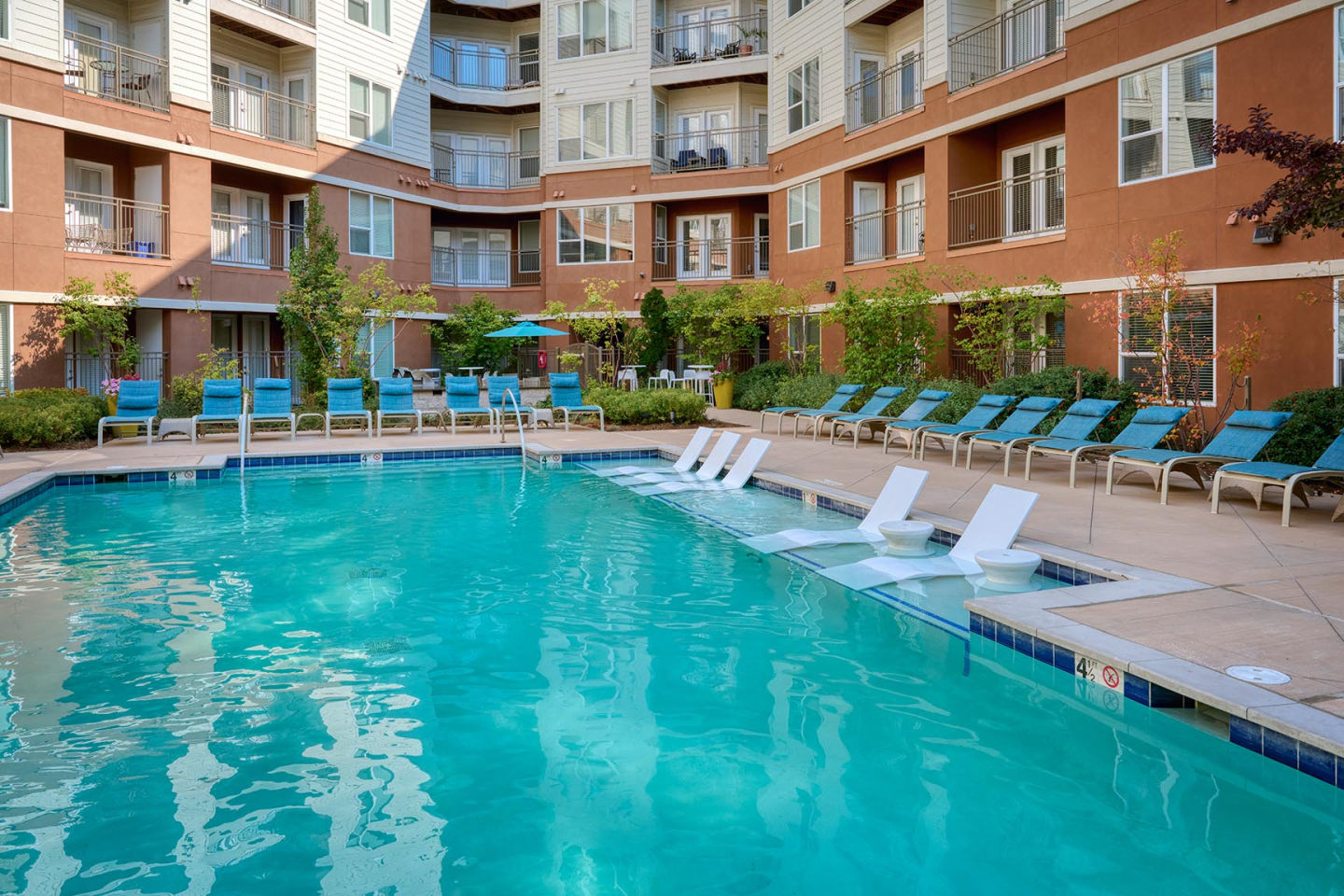 Helios Apartments Image 21
