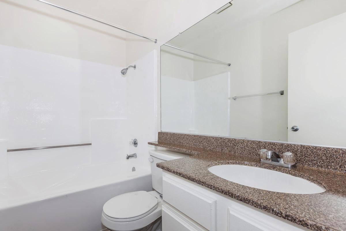 Emerald Court Apartment Homes Image 50