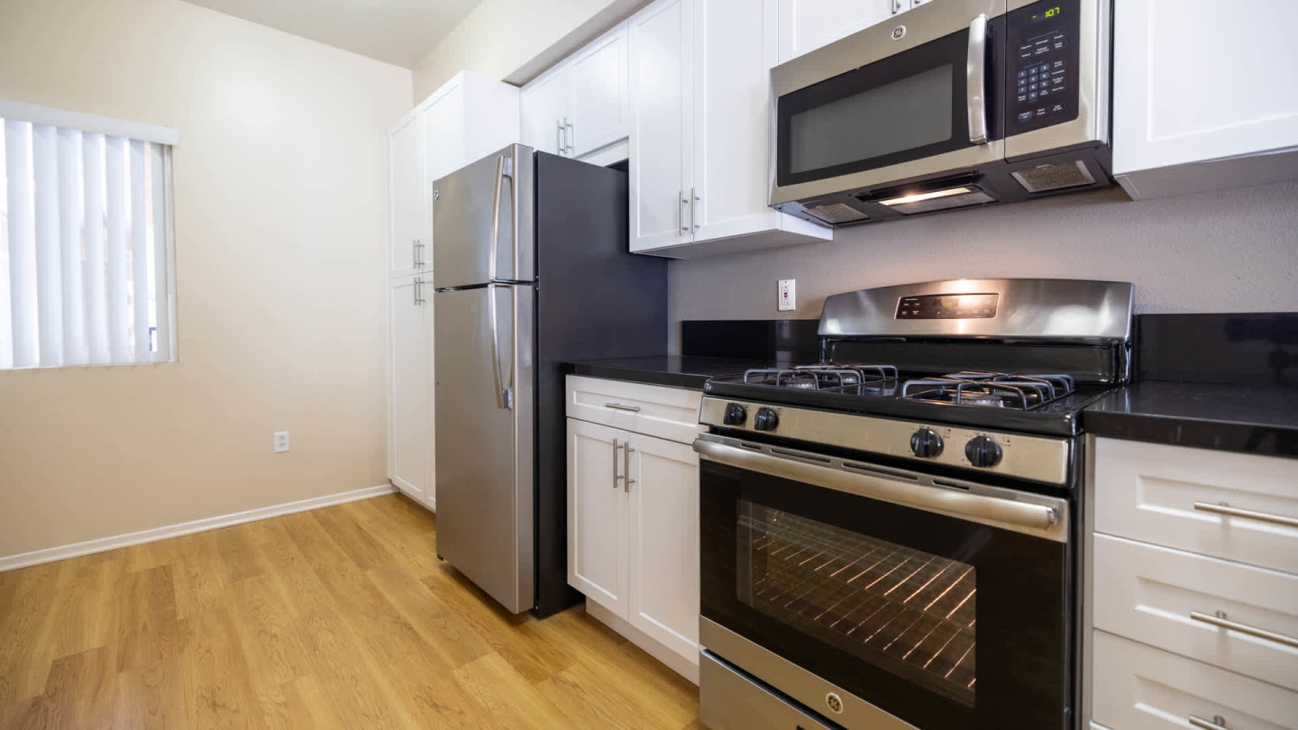 Bay Hill Apartments Image 9