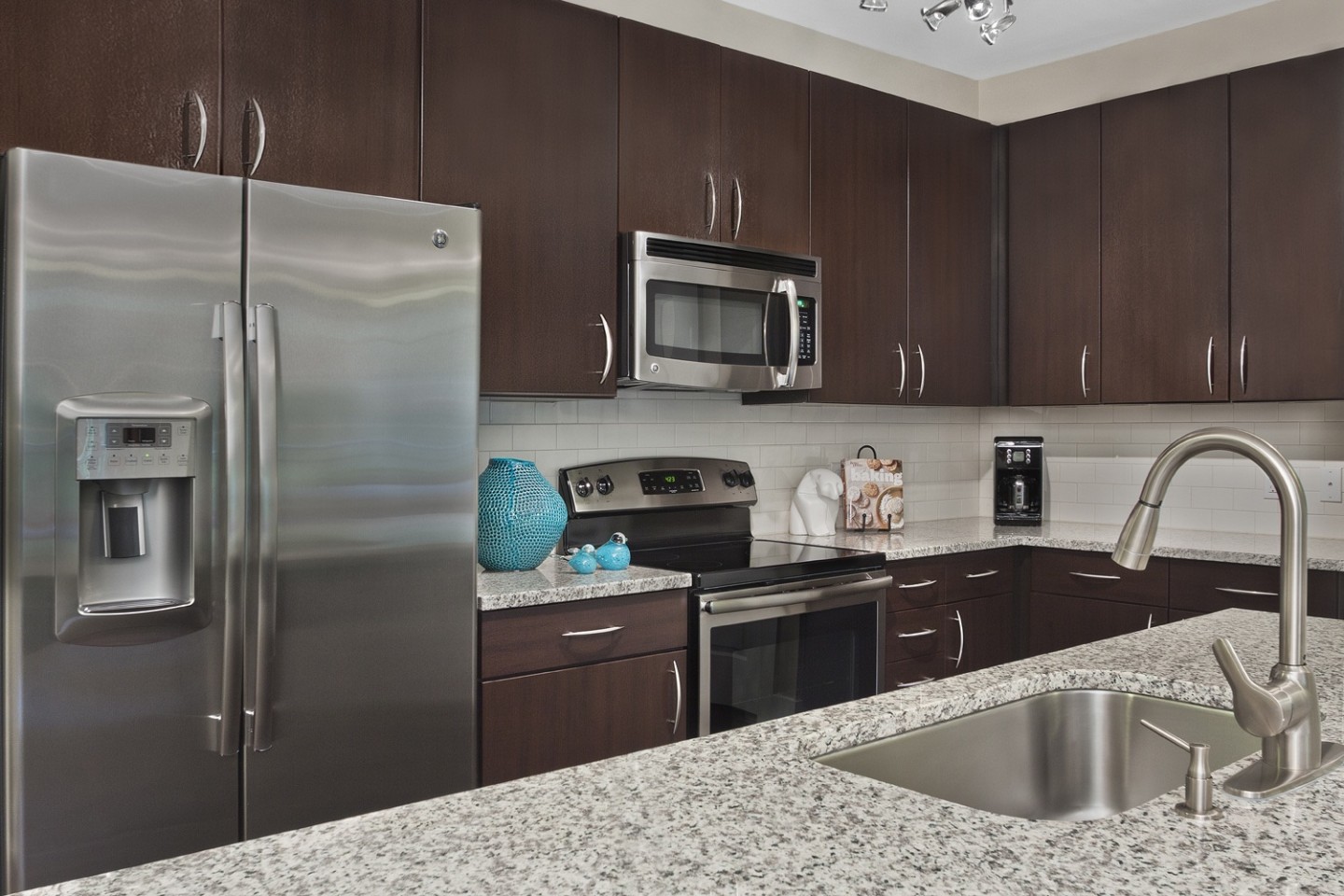 Marshall Park Apartments & Townhomes Raleigh Image 2