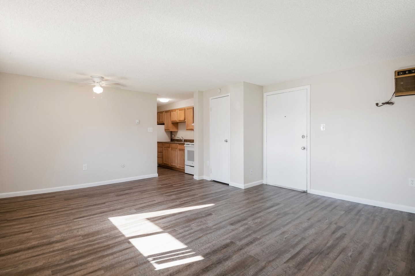 Candlelight Apartments Image 12