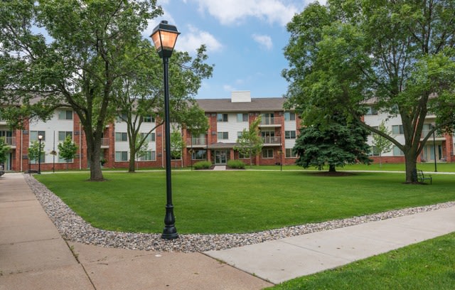 Parkwood Pointe Image 37