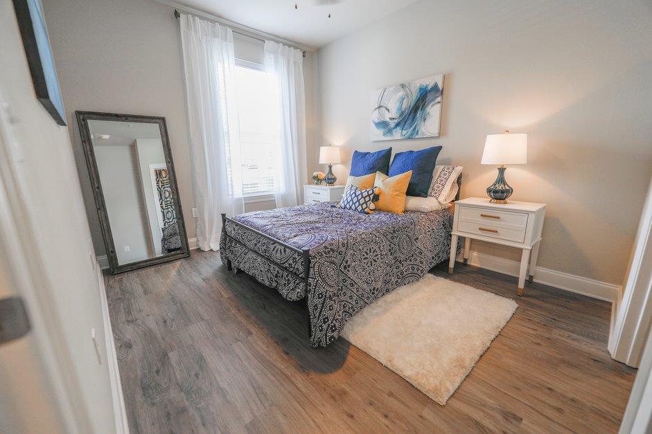 Silver Oaks Image 32