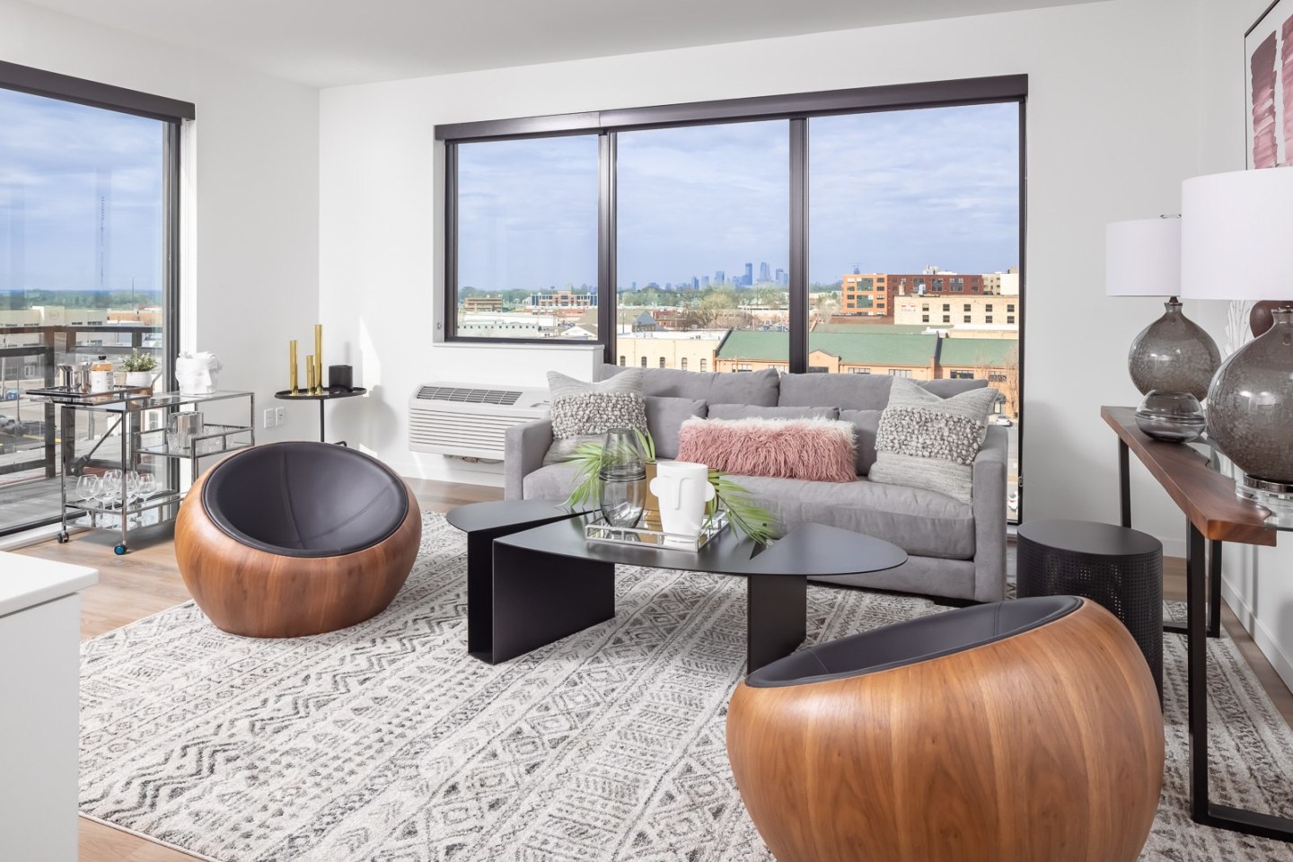 Platform Apartments Image 13
