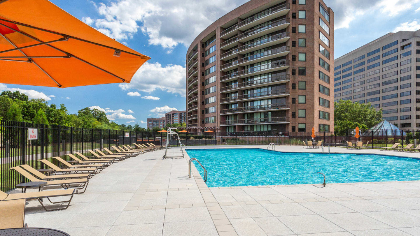 Water Park Towers Image 32