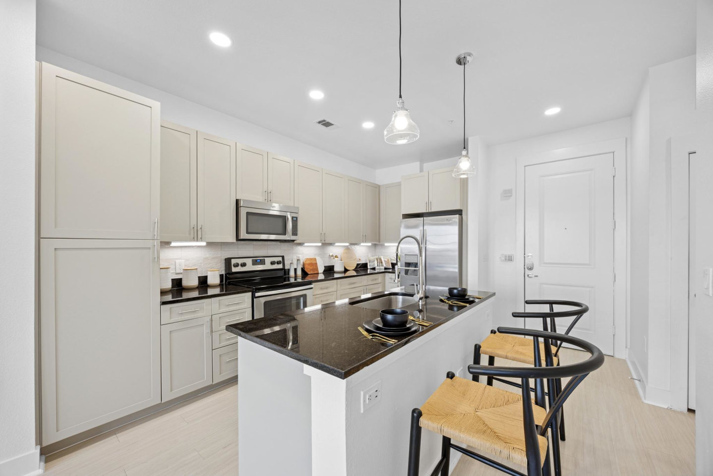 4110 Fairmount Image 9