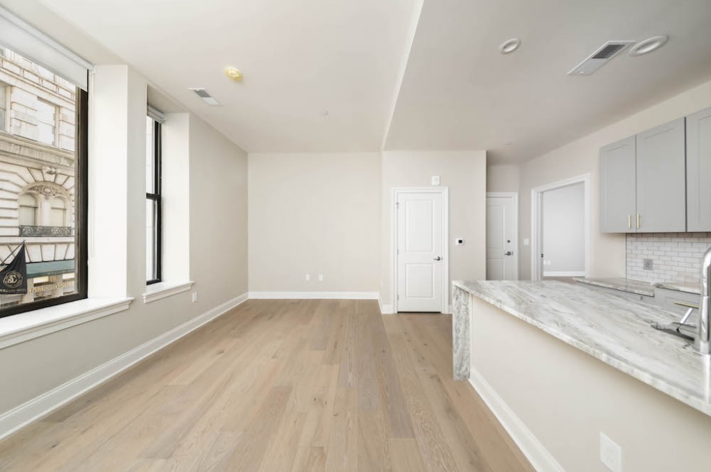 1411 Walnut Street Image 16