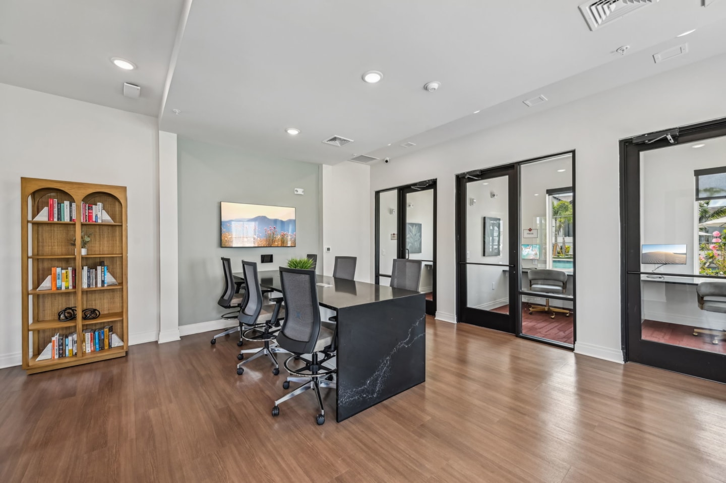 The Hadley Luxury Apartments Image 19