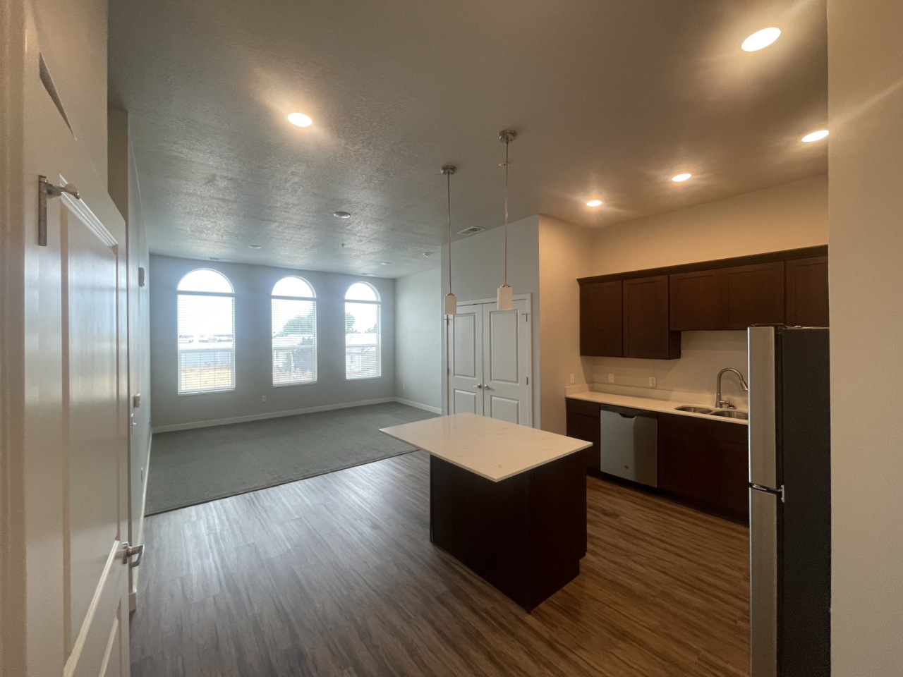 Grovecrest Center - Senior Living Image 9