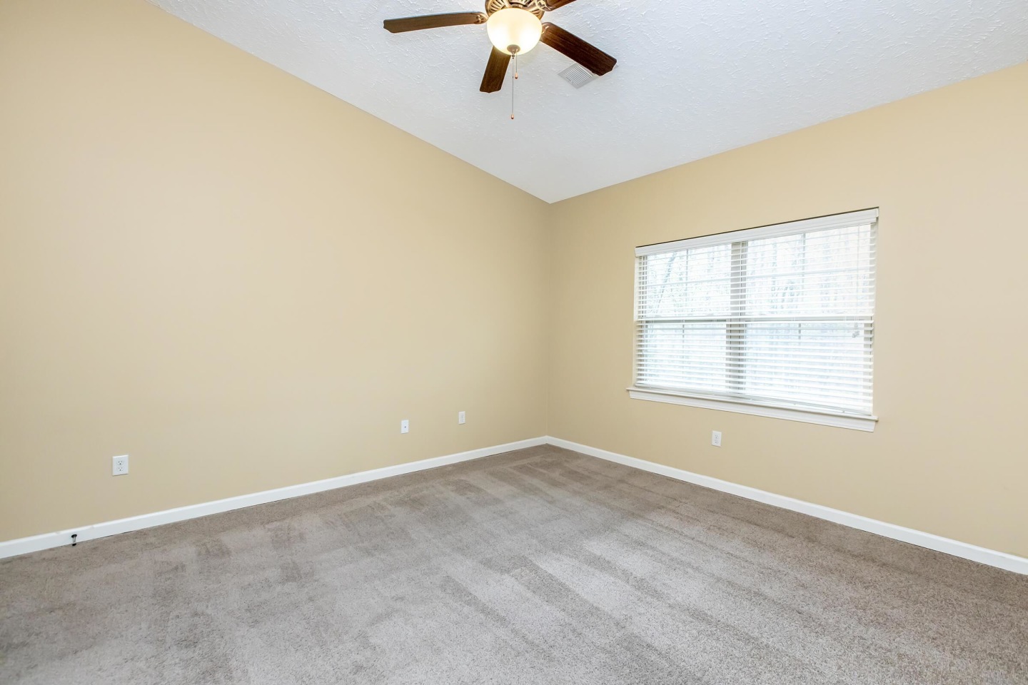 Stonewater Place Image 43