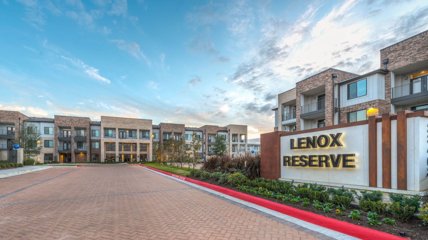 Lenox Reserve Image 22