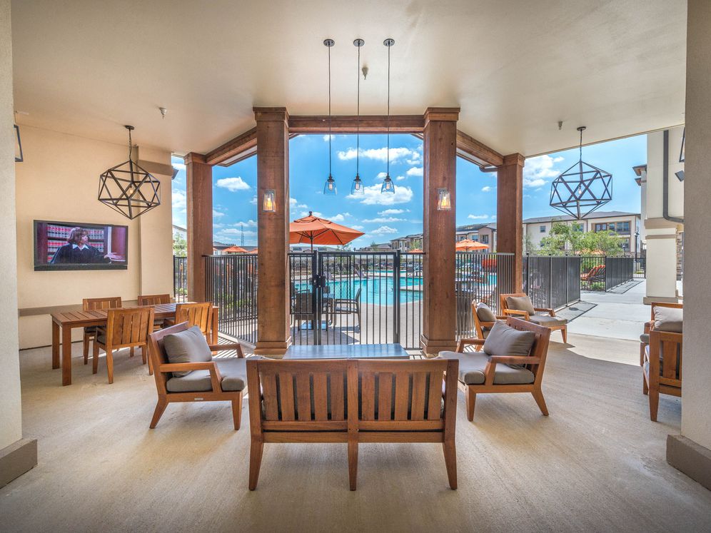 Avalon Lakeside Image 28