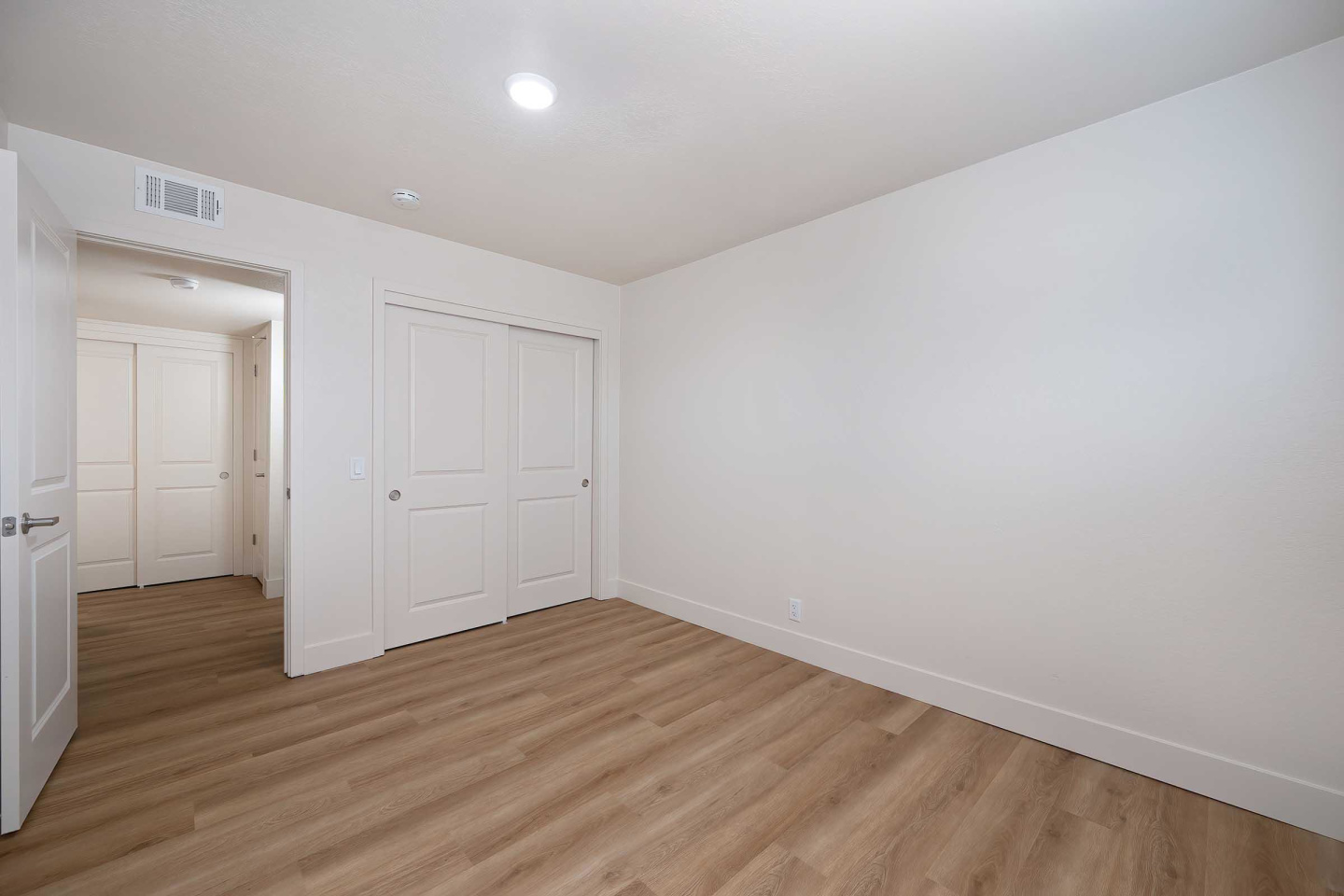 Brentwood Apartments Image 3