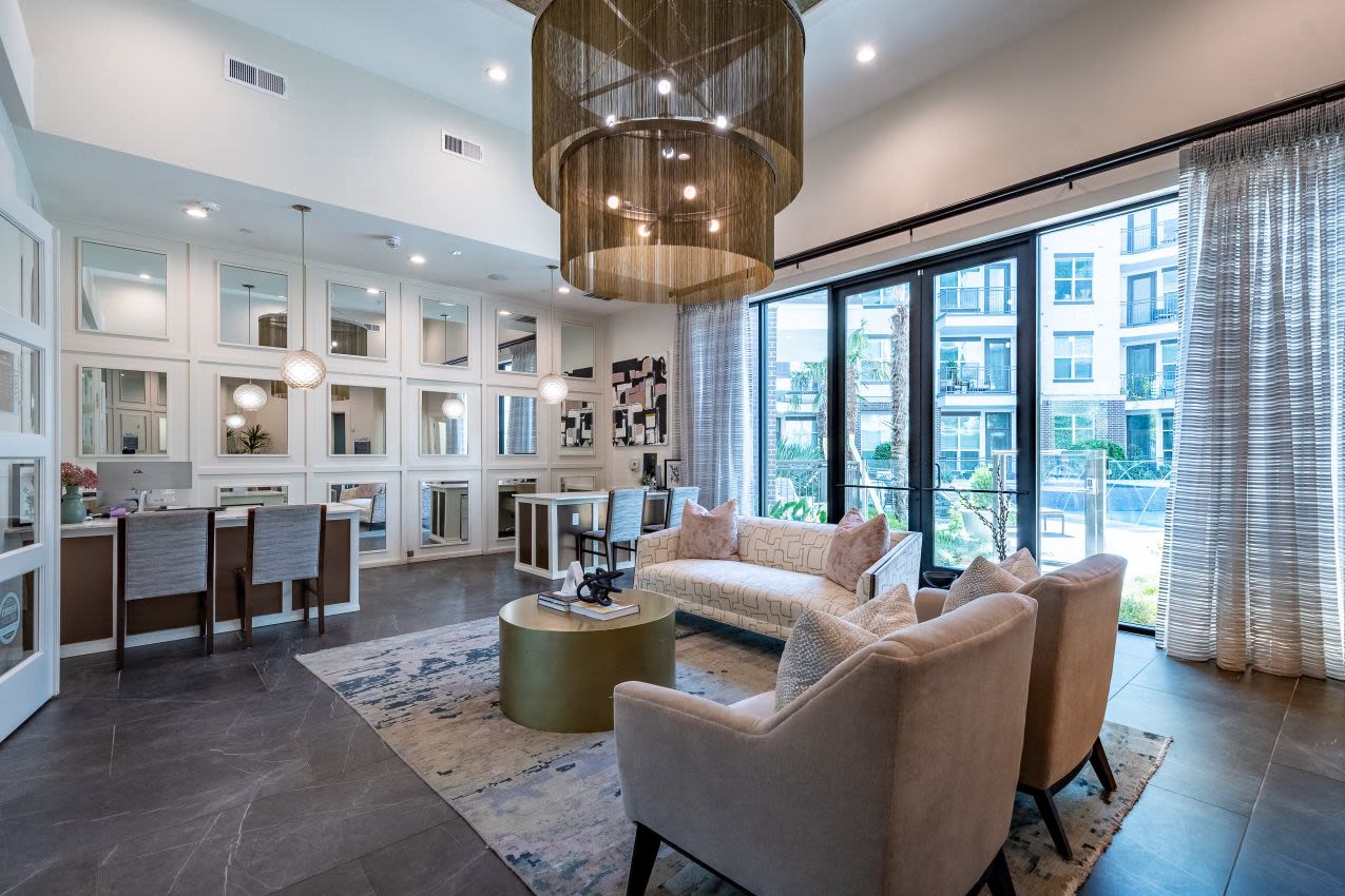 Luxia Swiss Avenue Image 26
